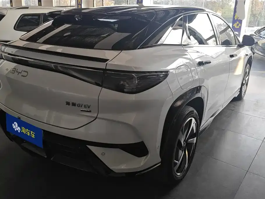 BYD Seal 07 EV — фото 7