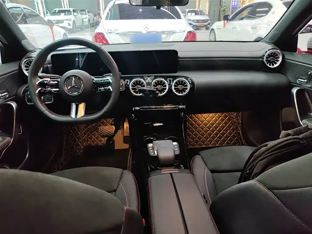 Mercedes-Benz A-Class — фото 10