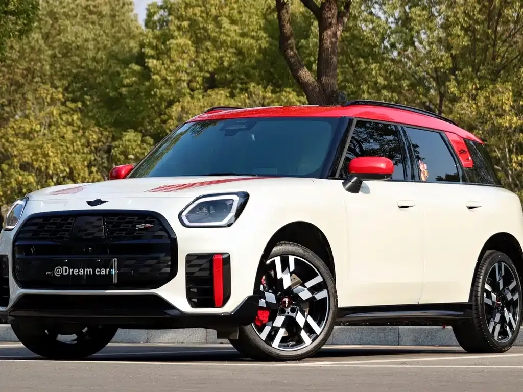 MINI Countryman JCW — фото 1