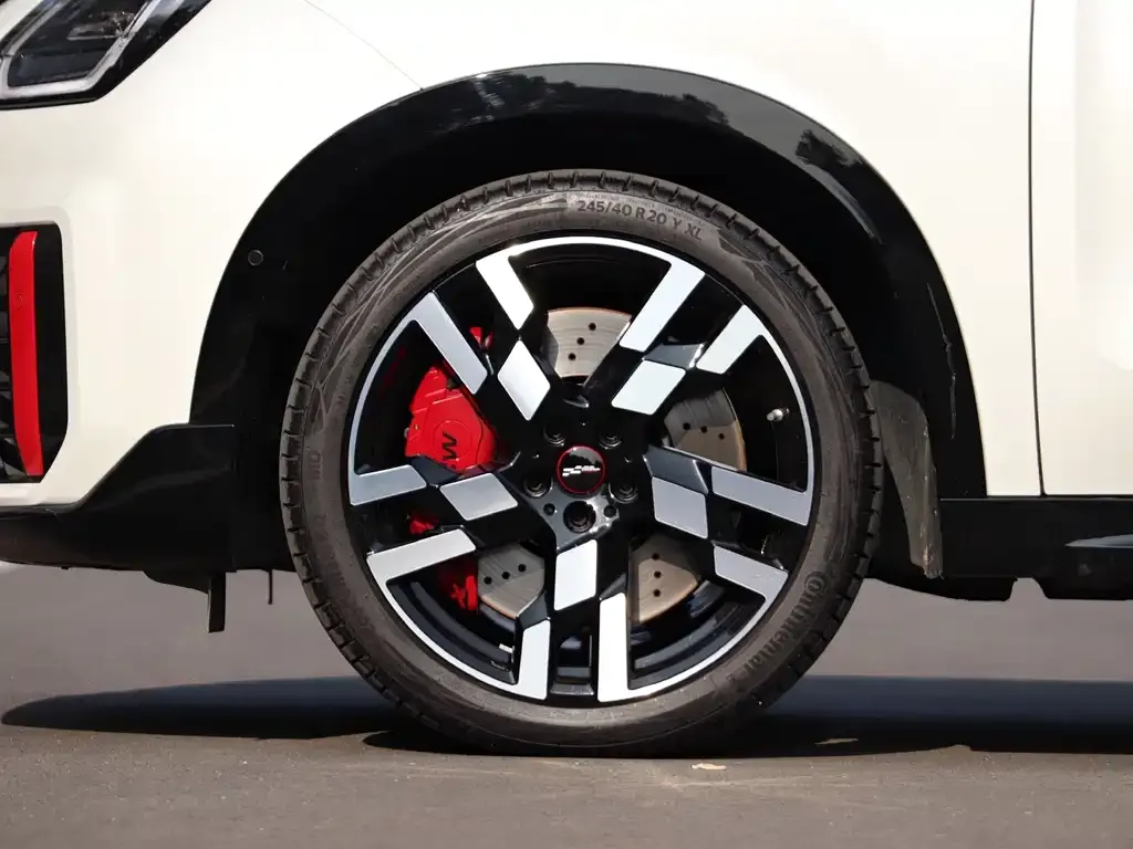 MINI Countryman JCW — фото 9