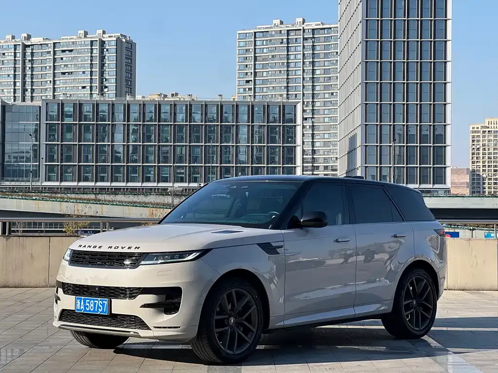 Land Rover Sport — фото 1