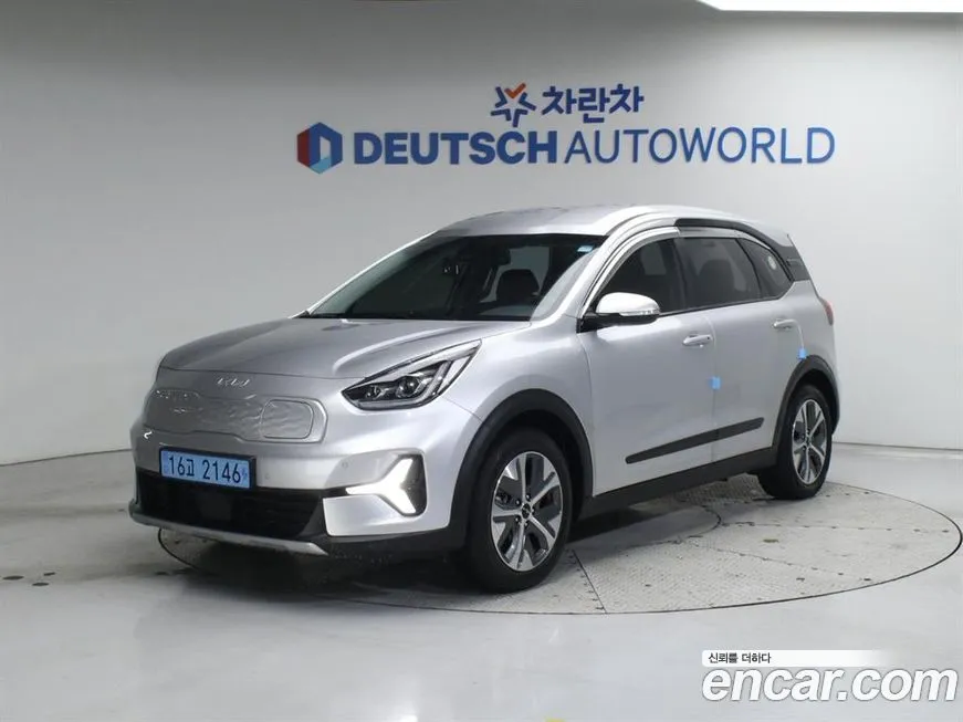 Kia Niro — фото 1