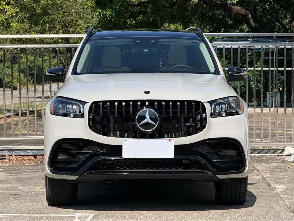 Mercedes-Benz GLS — фото 9