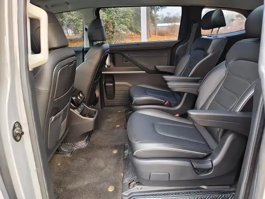 Hyundai Custo — фото 3