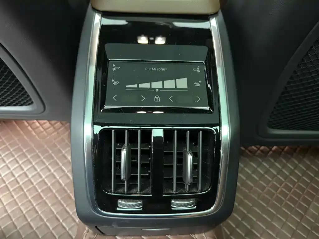 Volvo S90 — фото 2