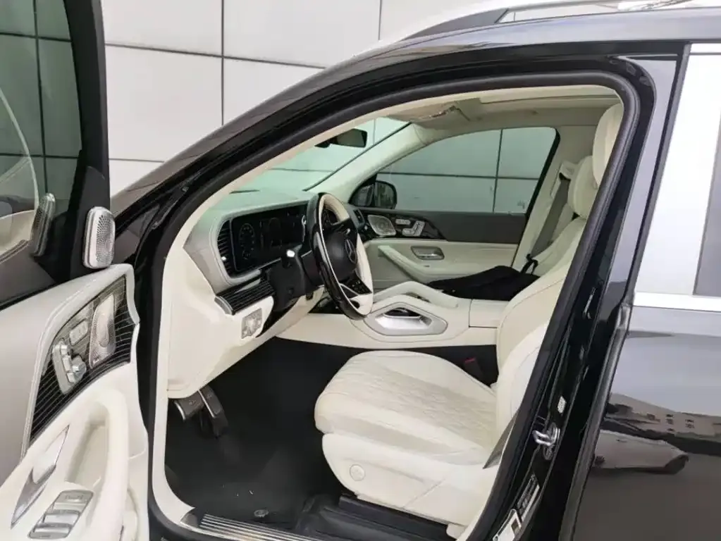 Mercedes-Benz GLS — фото 7