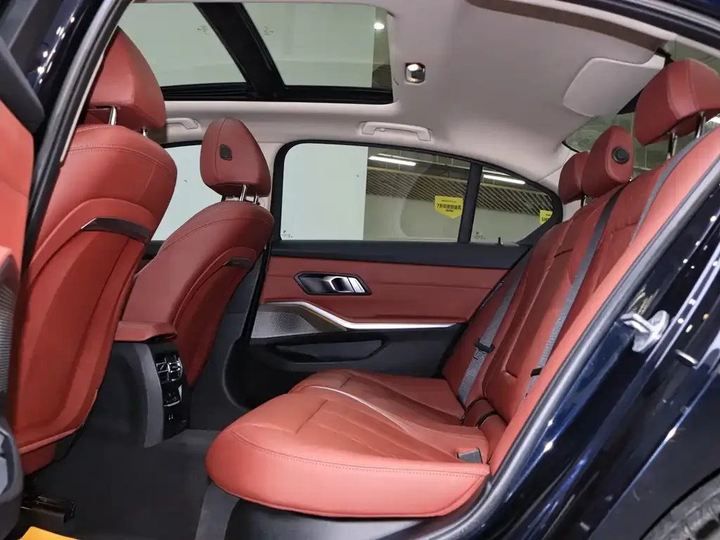 BMW 3 Series — фото 10