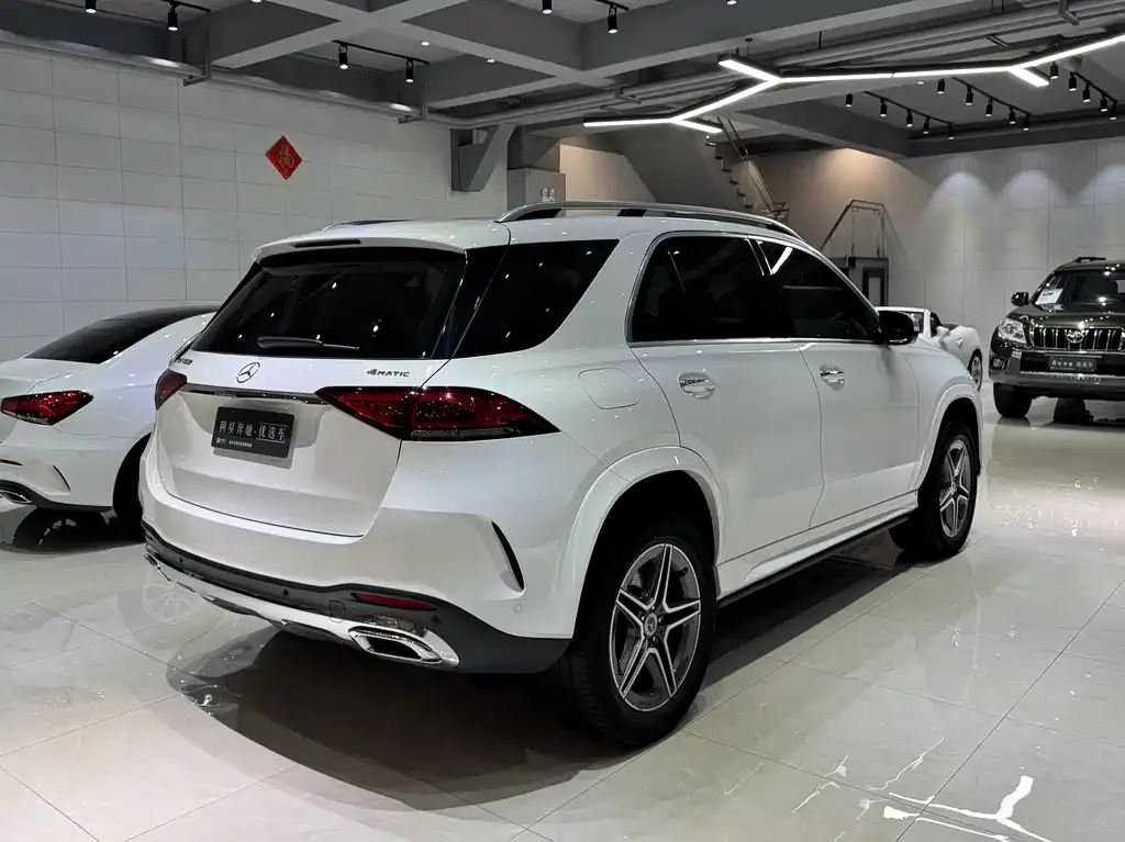 Mercedes-Benz GLE — фото 8