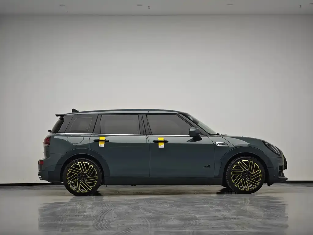 MINI Clubman JCW — фото 8