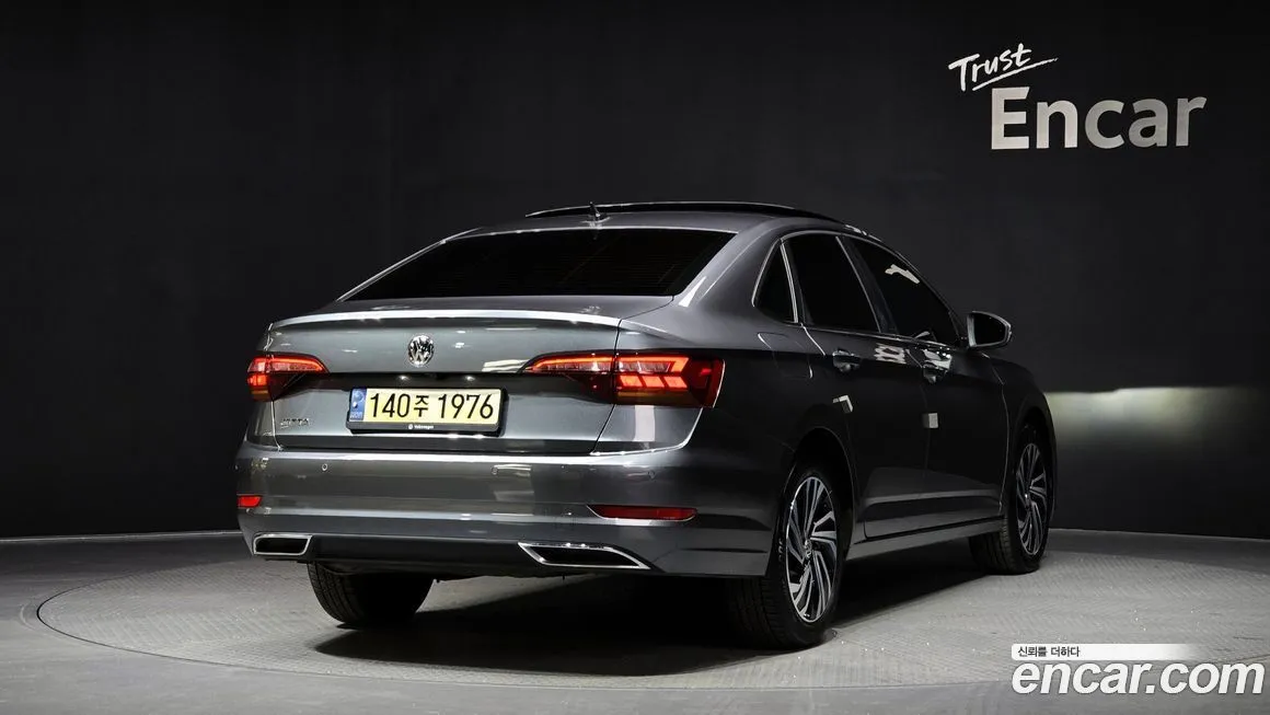 Volkswagen Jetta — фото 2