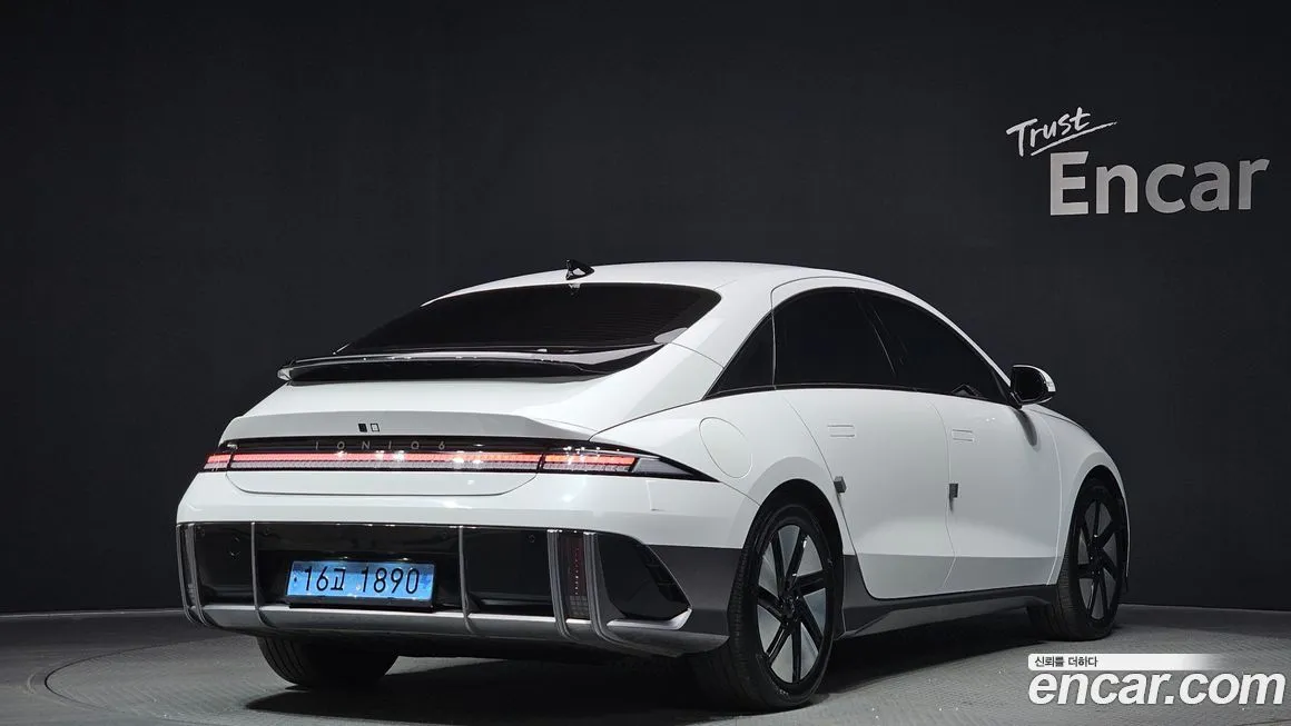 Hyundai Ioniq6 — фото 2