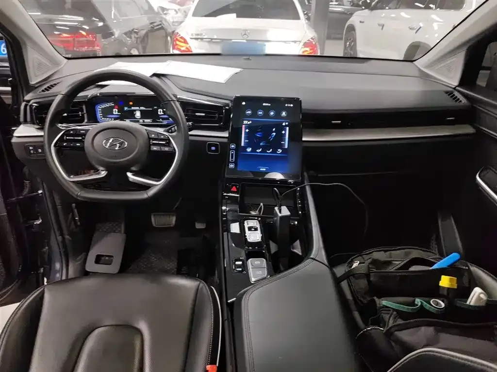 Hyundai Custo — фото 10
