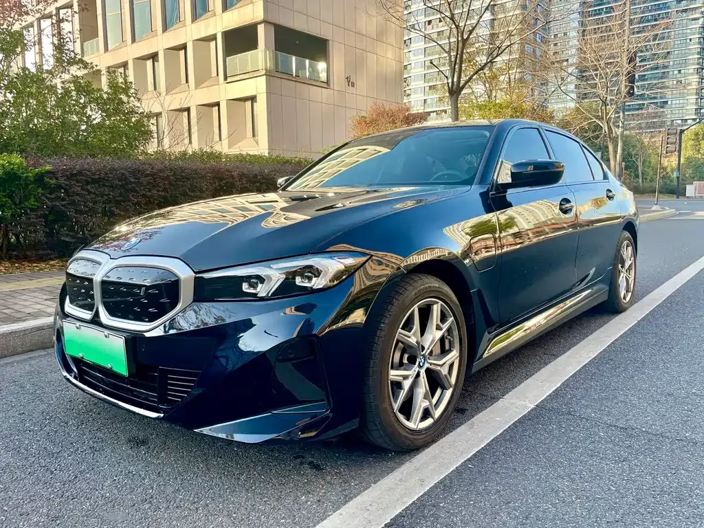 BMW i3 — фото 1