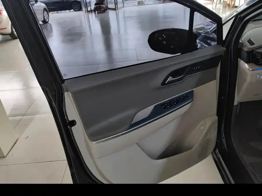 Hyundai Custo — фото 7