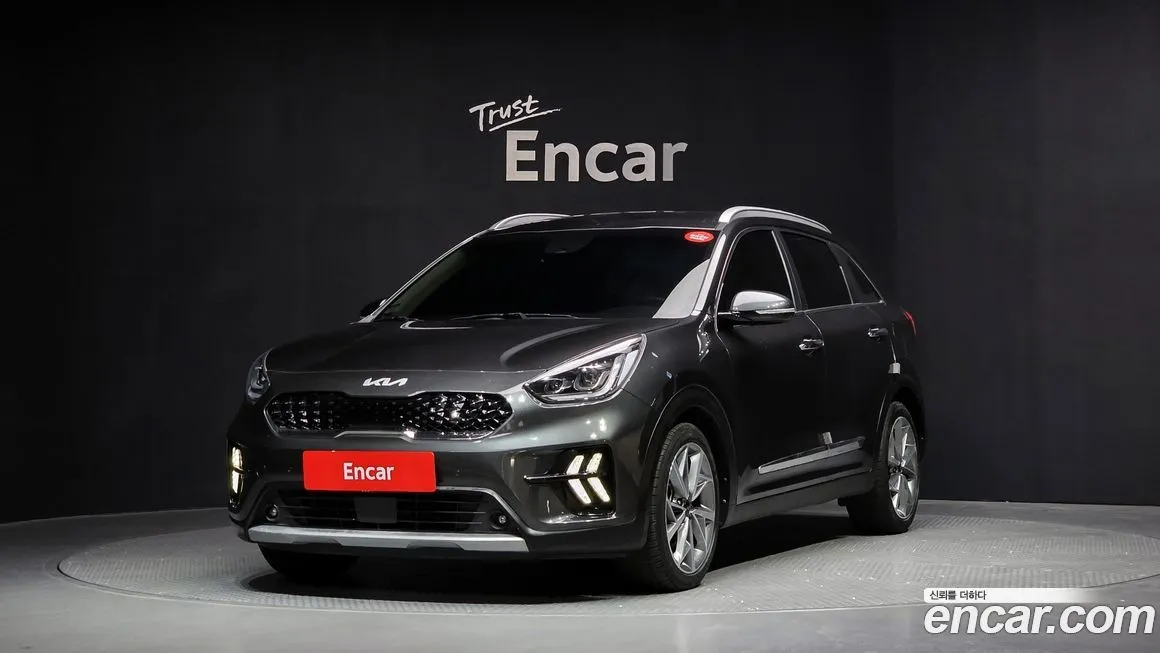 Kia Niro — фото 1