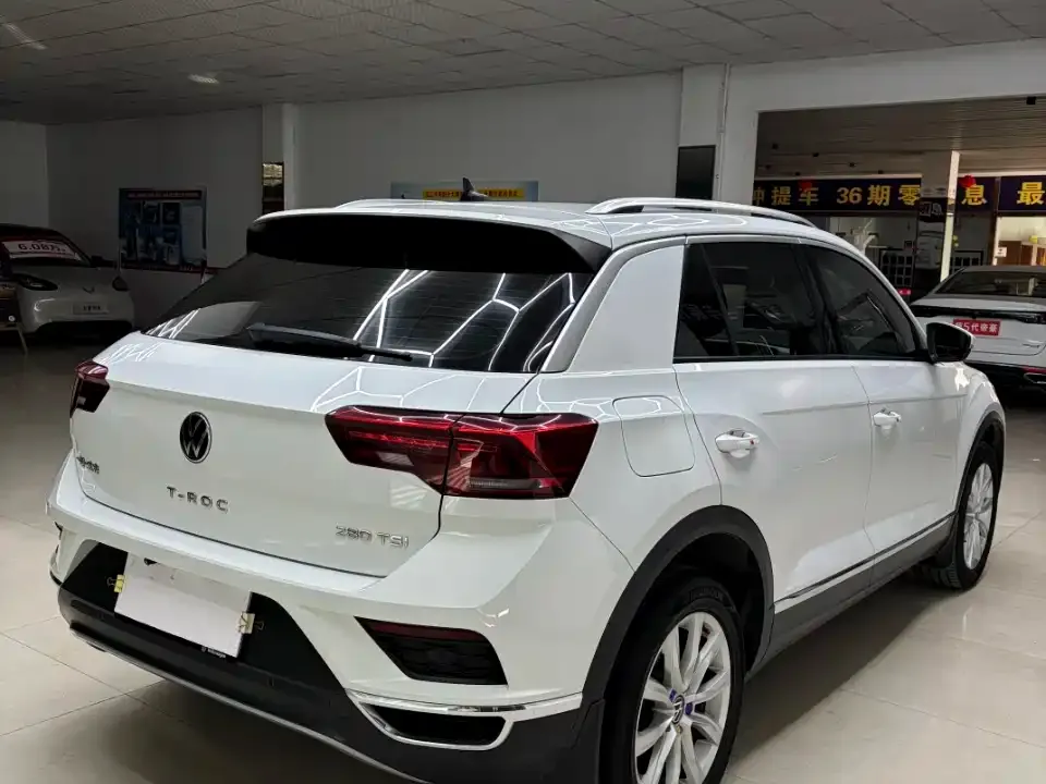 Volkswagen T-Roc — фото 4