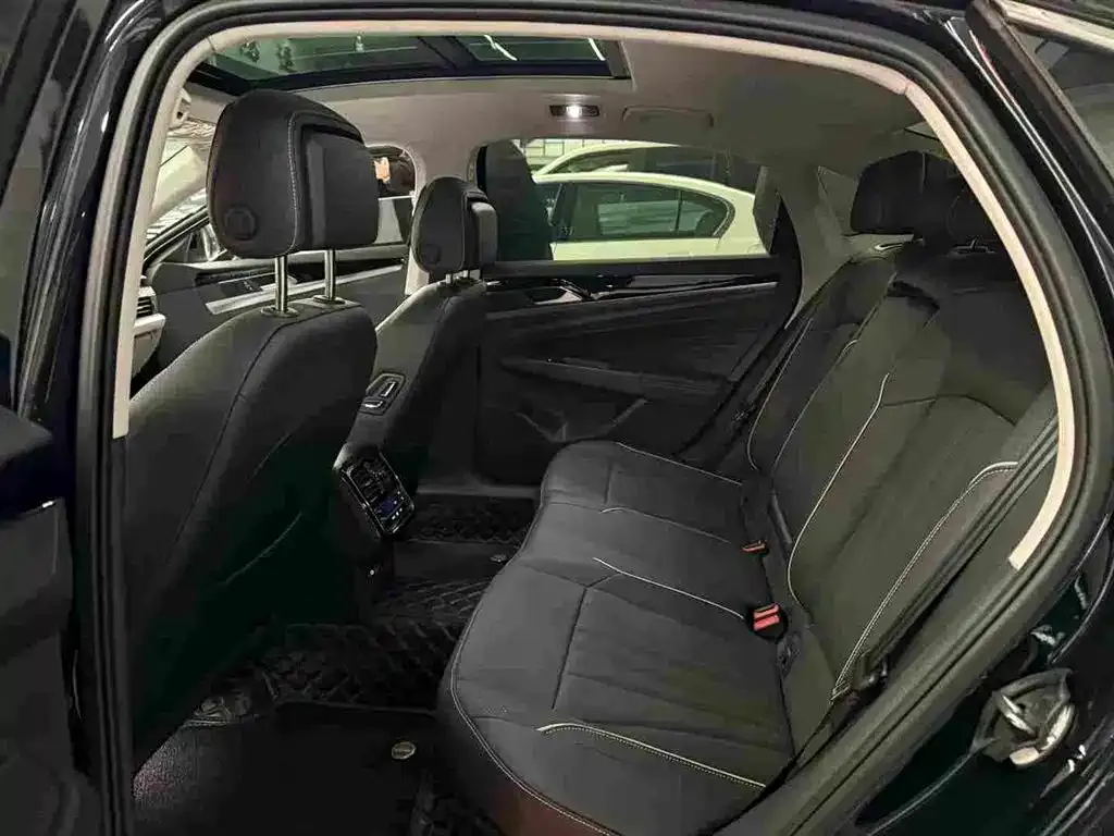 Volkswagen Passat — фото 3