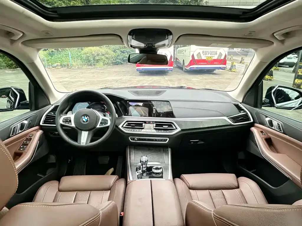 BMW X5 (Import) — фото 3