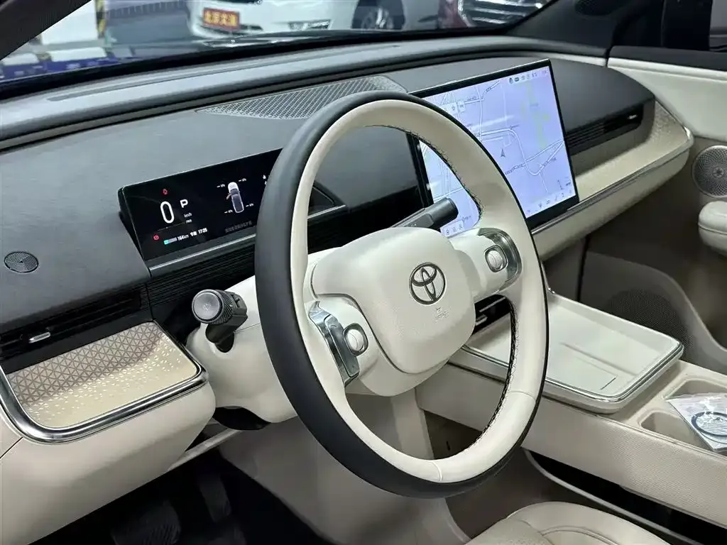 Toyota Platinum 3X — фото 6