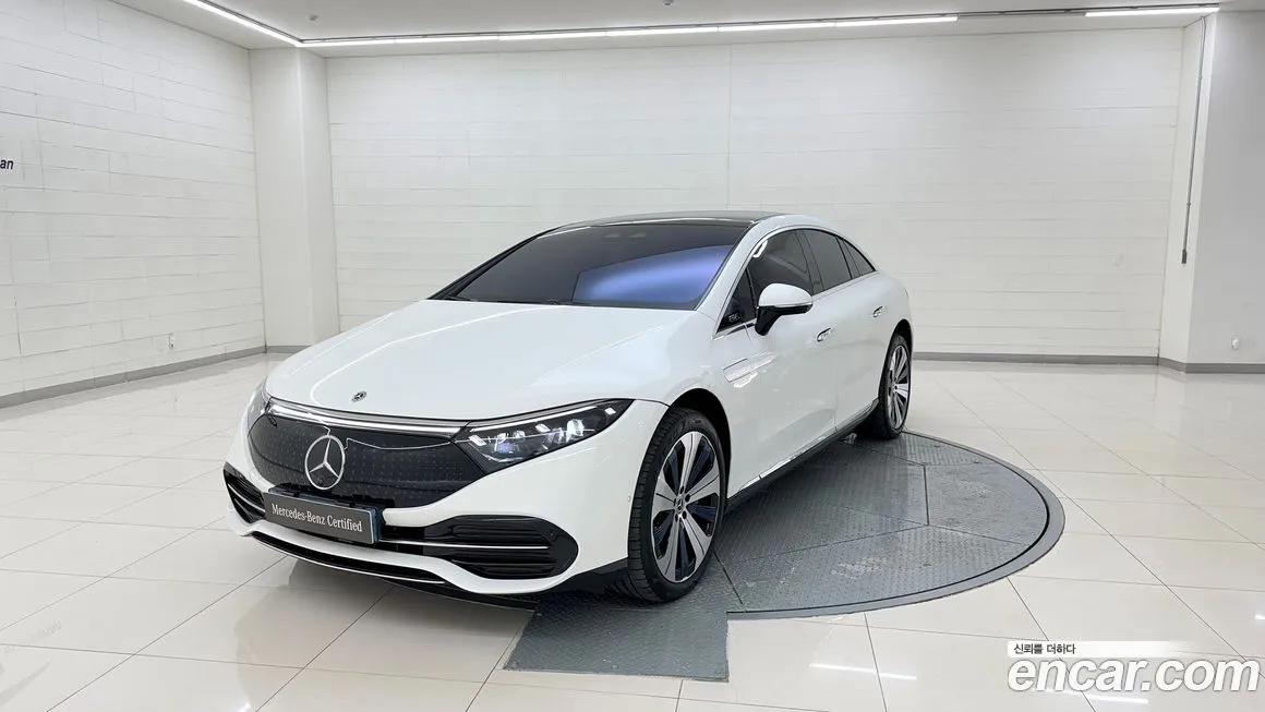 Mercedes-Benz EQS — фото 1
