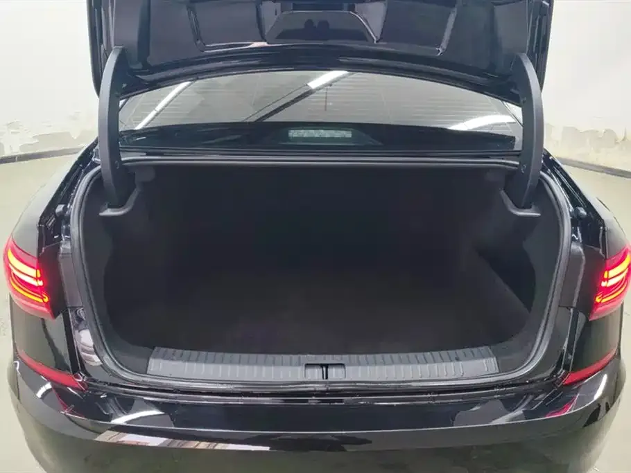 Volkswagen Passat — фото 7
