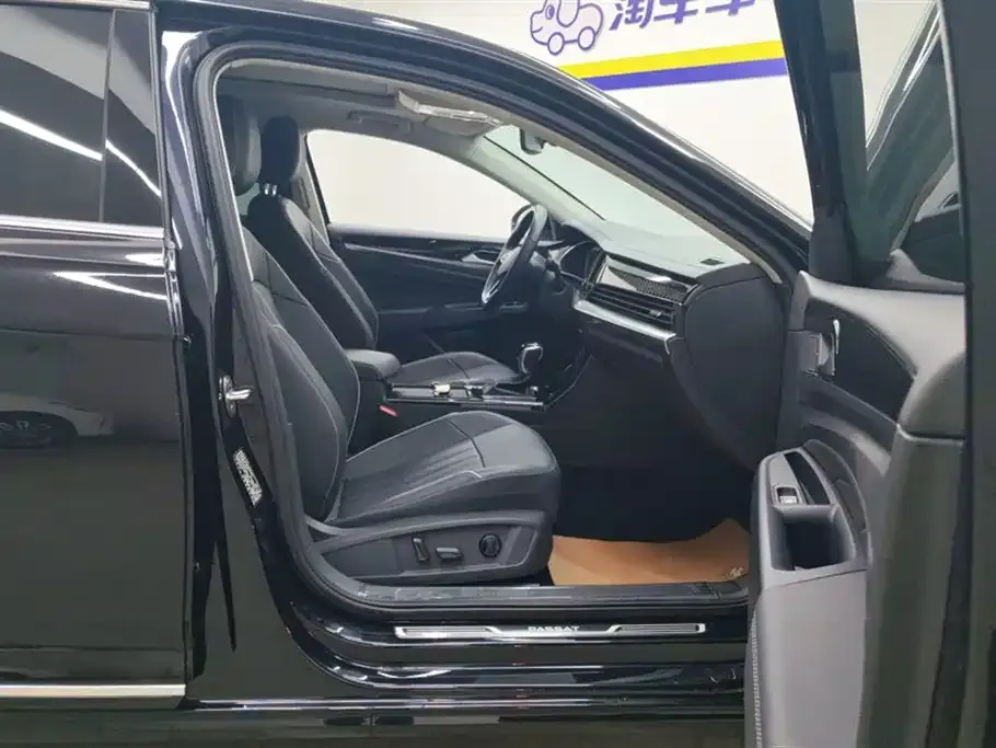 Volkswagen Passat — фото 10