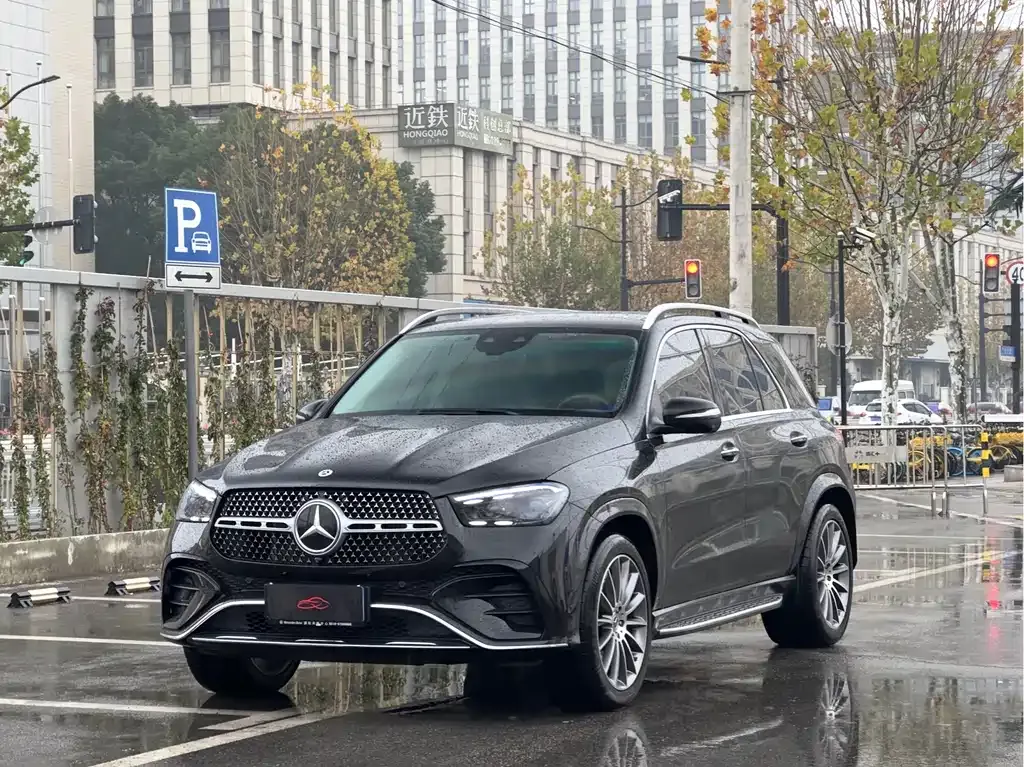 Mercedes-Benz GLE — фото 1