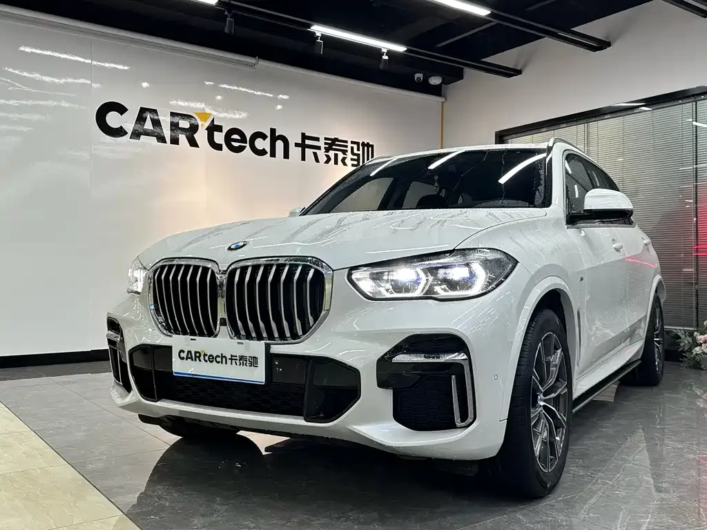 BMW X5 — фото 1