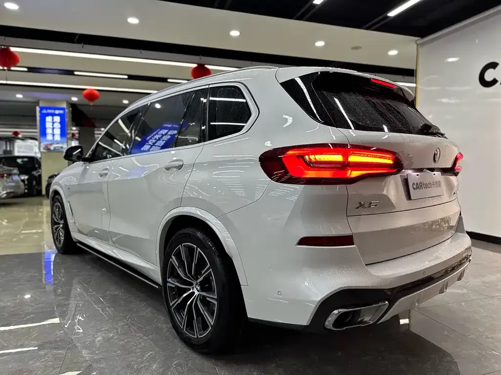 BMW X5 — фото 2