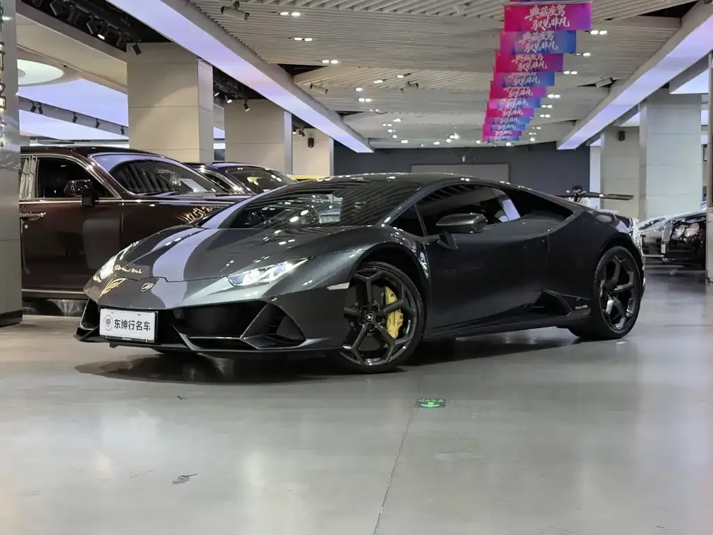 Lamborghini Huracan — фото 1