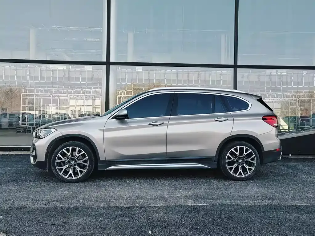 BMW X1 — фото 3