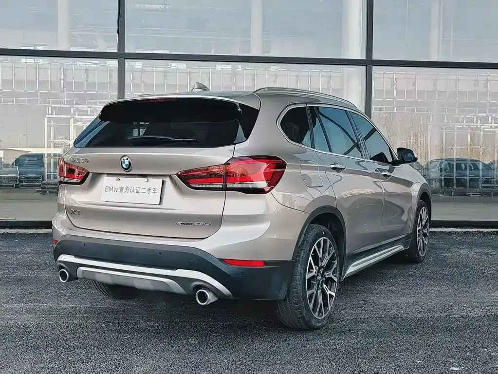 BMW X1 — фото 6