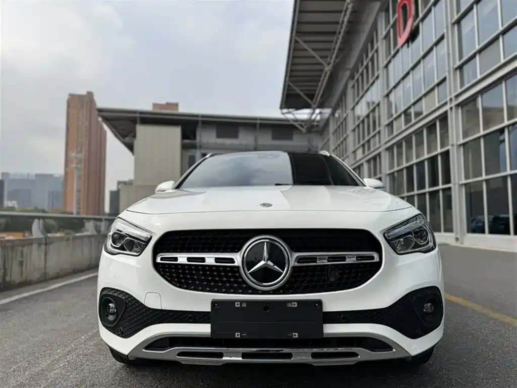 Mercedes-Benz GLA — фото 6