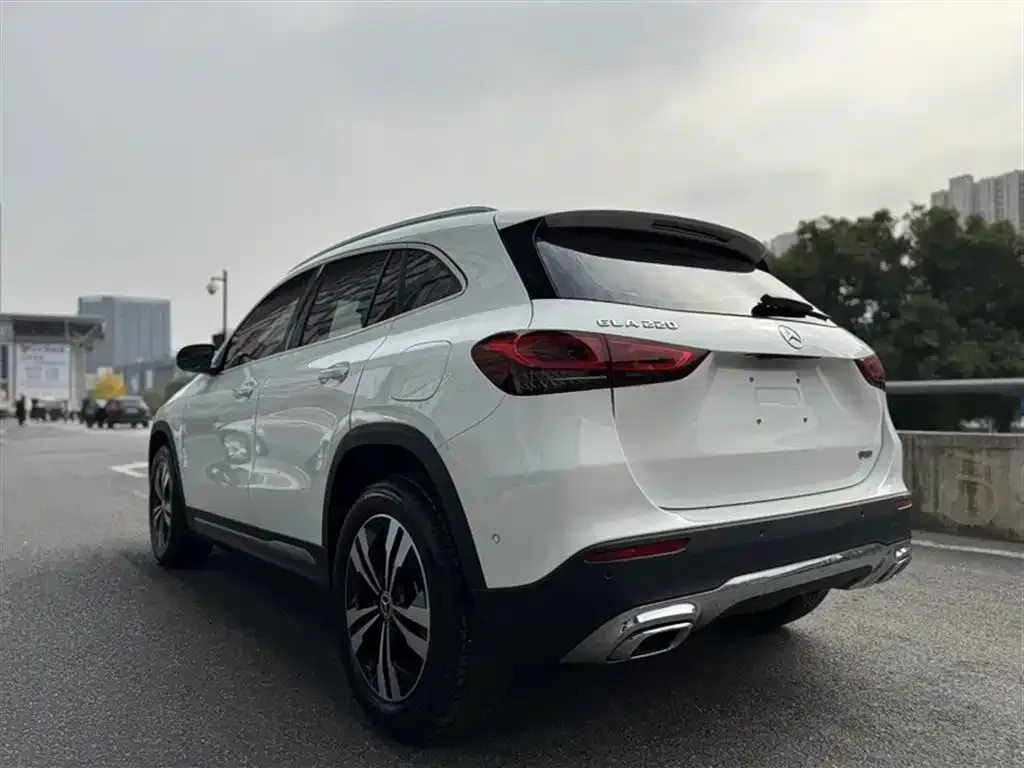Mercedes-Benz GLA — фото 7
