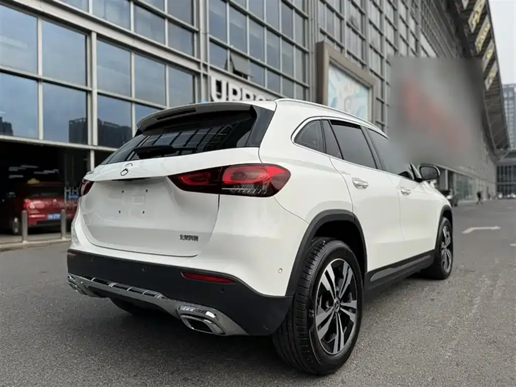 Mercedes-Benz GLA — фото 8