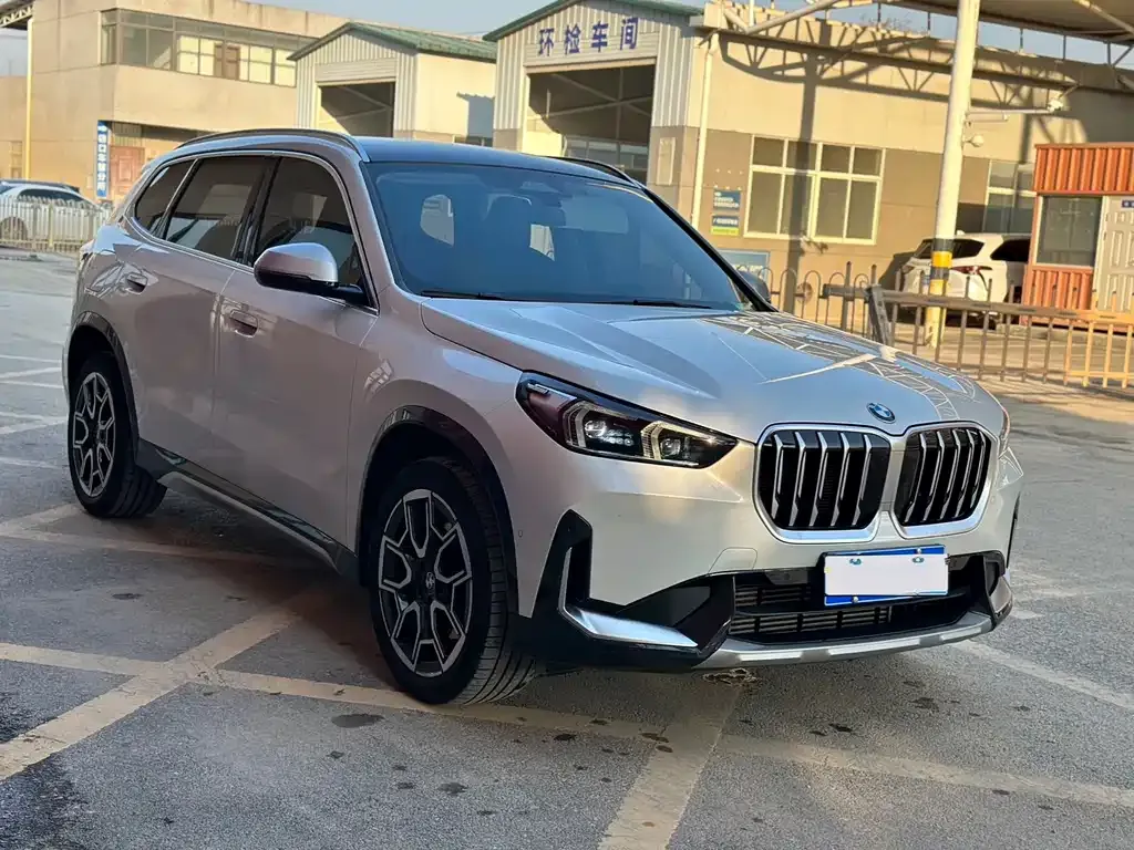 BMW X1 — фото 10