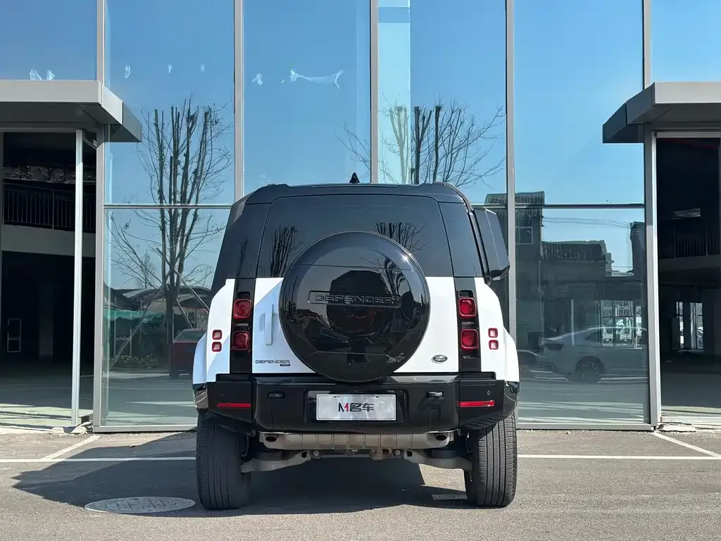 Land Rover Defender — фото 3