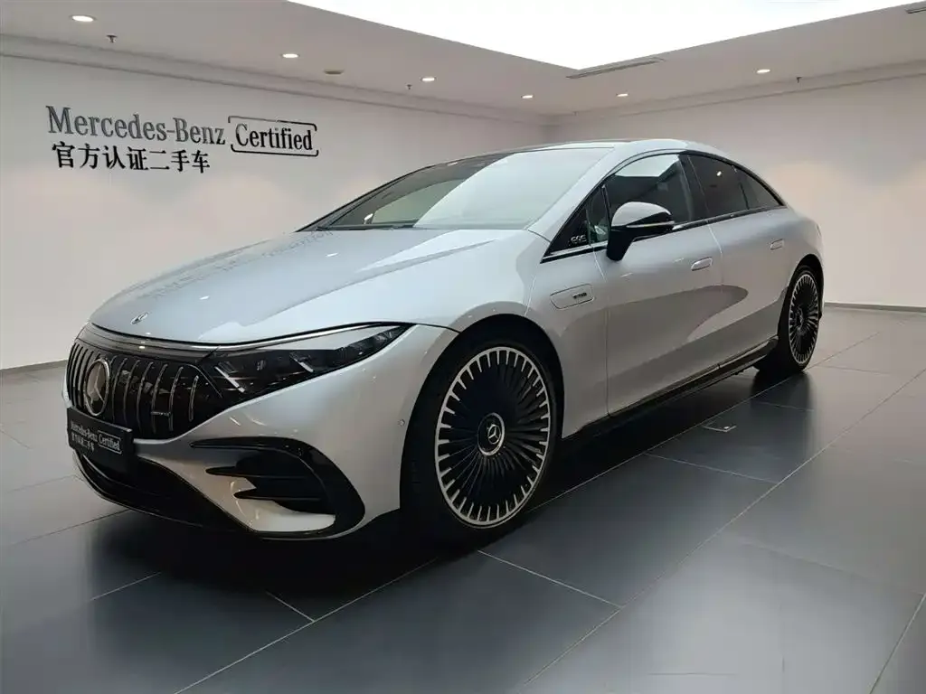 Mercedes-Benz EQS AMG — фото 1