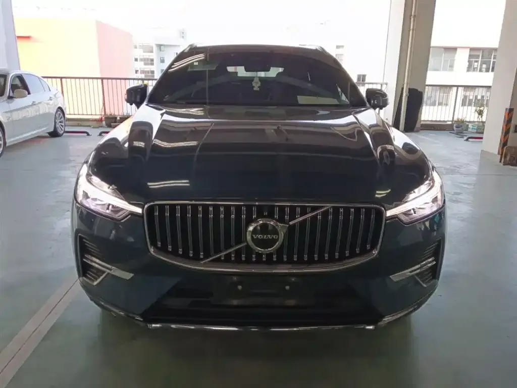 Volvo XC60 — фото 3