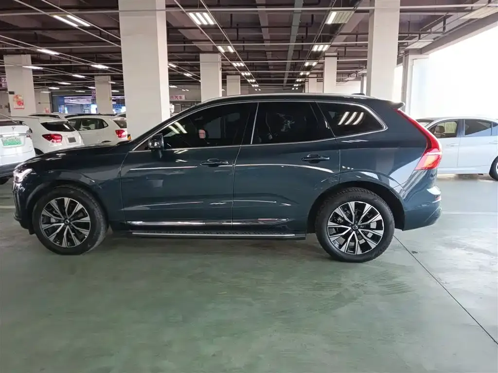Volvo XC60 — фото 5