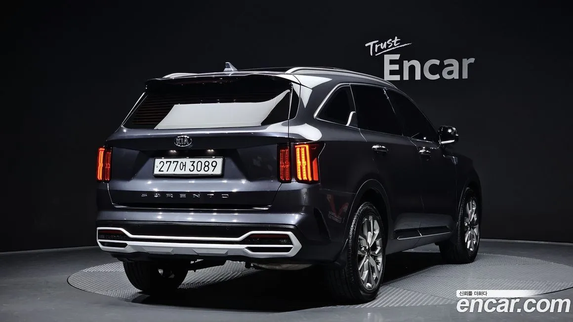 Kia Sorento — фото 8