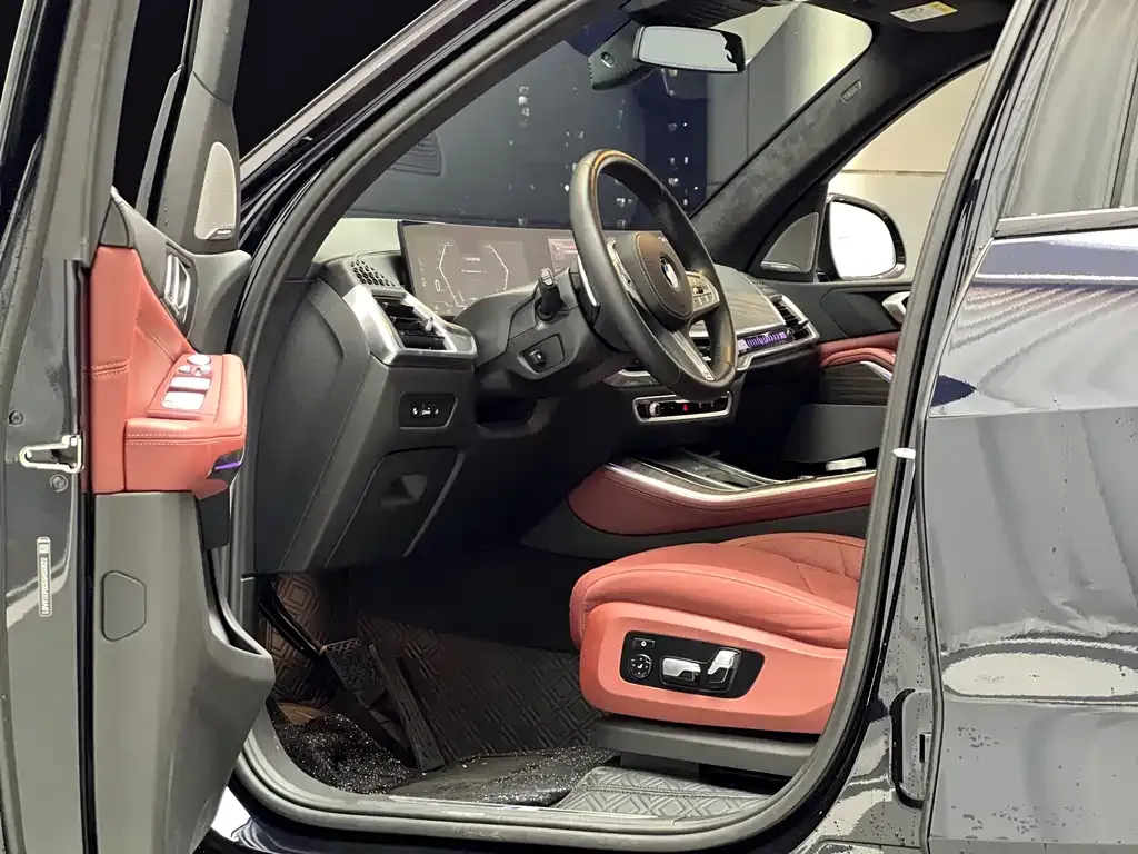 BMW X5 — фото 10