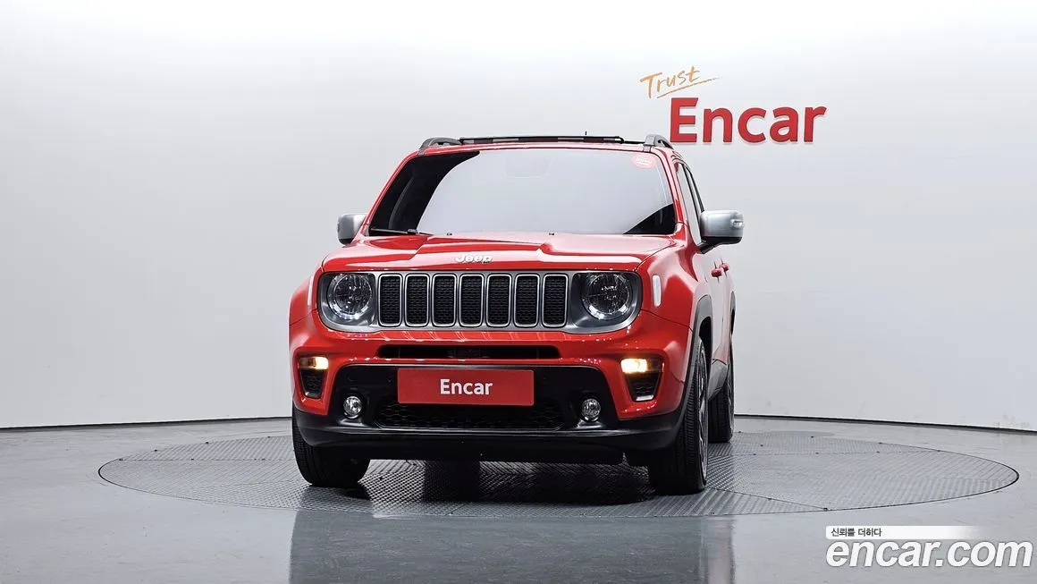 Jeep Renegade — фото 4