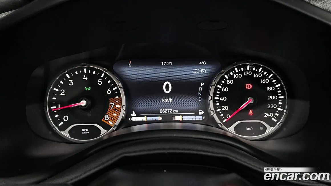 Jeep Renegade — фото 2