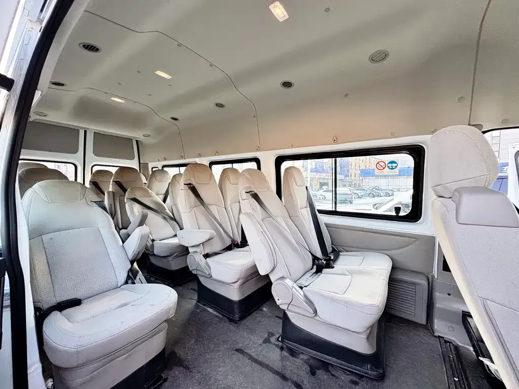 Ford Transit Custom — фото 10