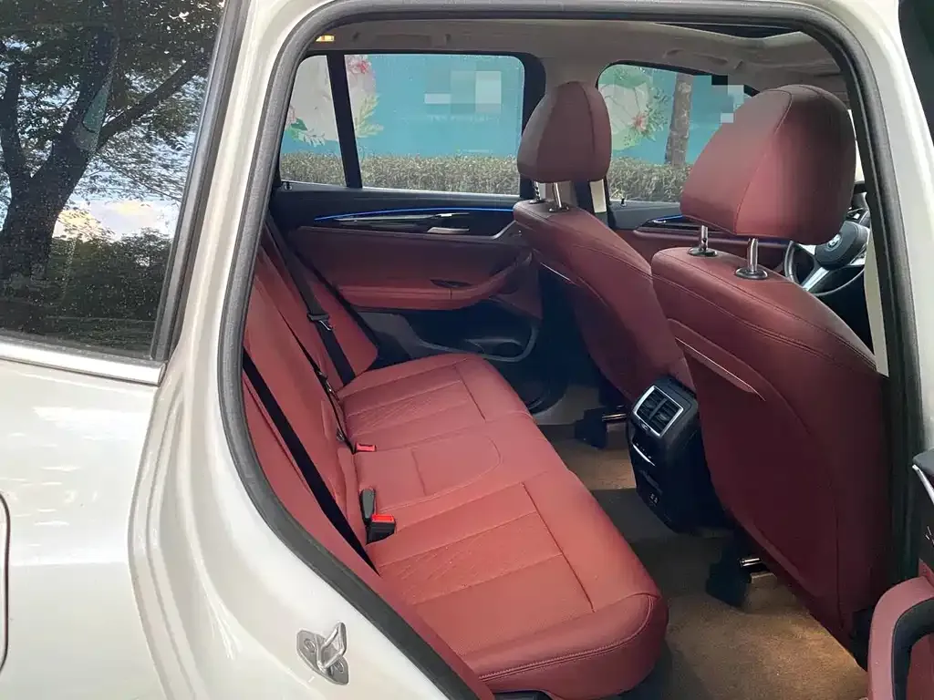 BMW iX3 — фото 2