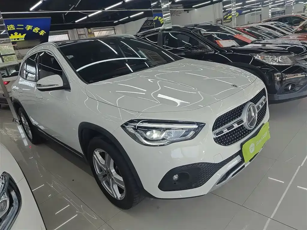 Mercedes-Benz GLA — фото 10