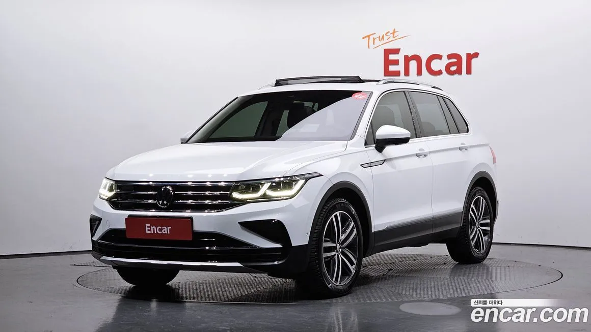 Volkswagen Tiguan — фото 1