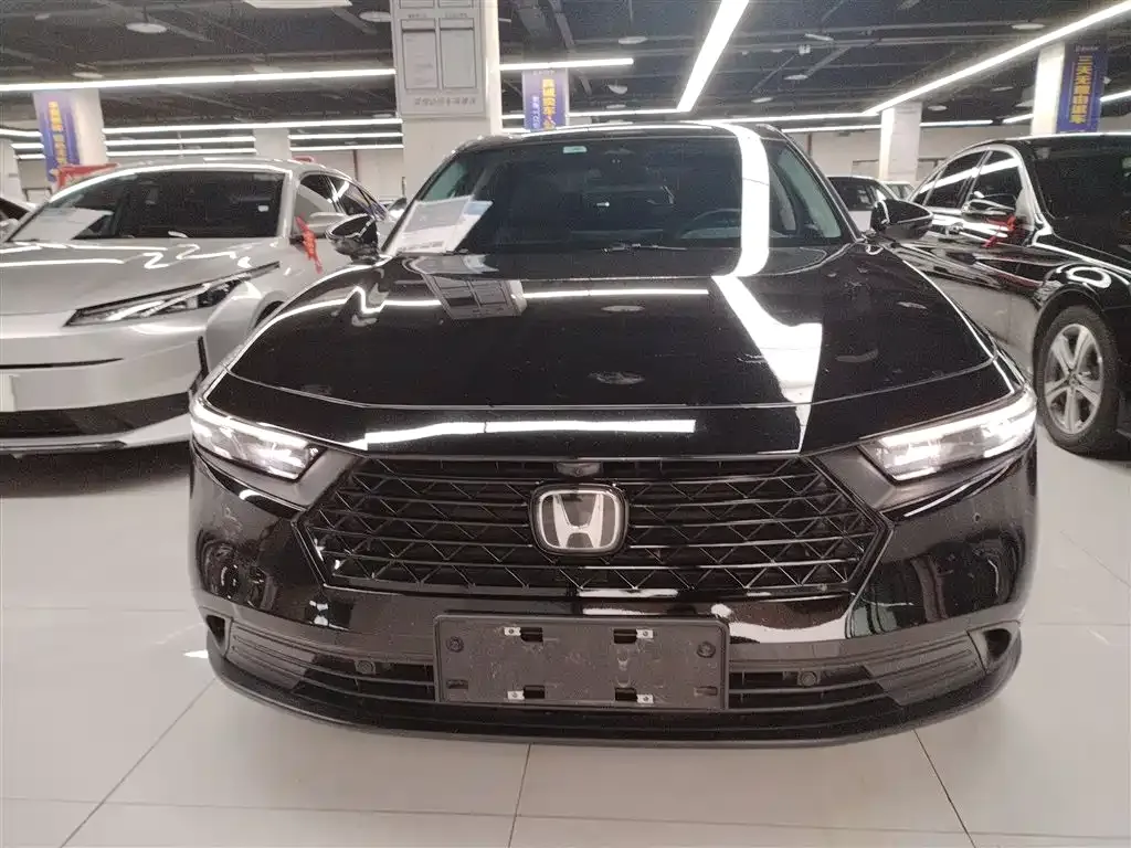 Honda Accord — фото 6