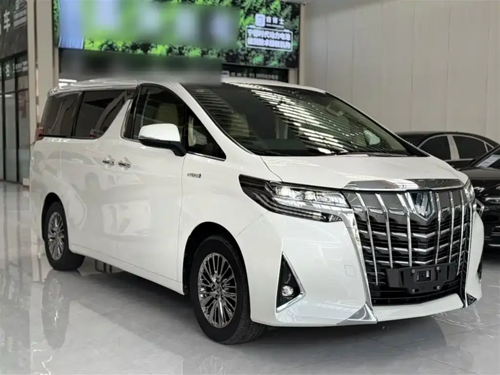 Toyota Alphard — фото 5